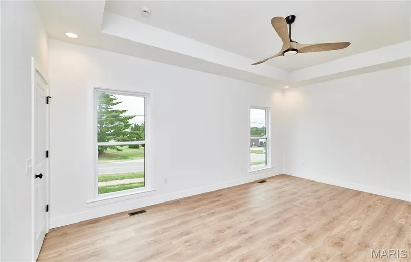 107 Wolf Den Court, Lake St. Louis, MO 63367 — listing photo 17 of 33