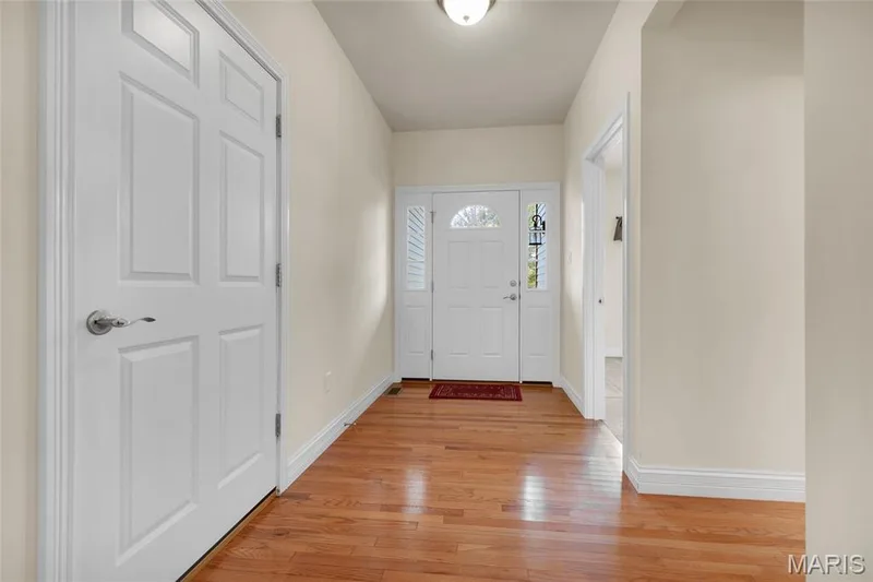 1216 Emerald Gardens Drive, St Peters, MO 63376 — listing photo 6 of 36