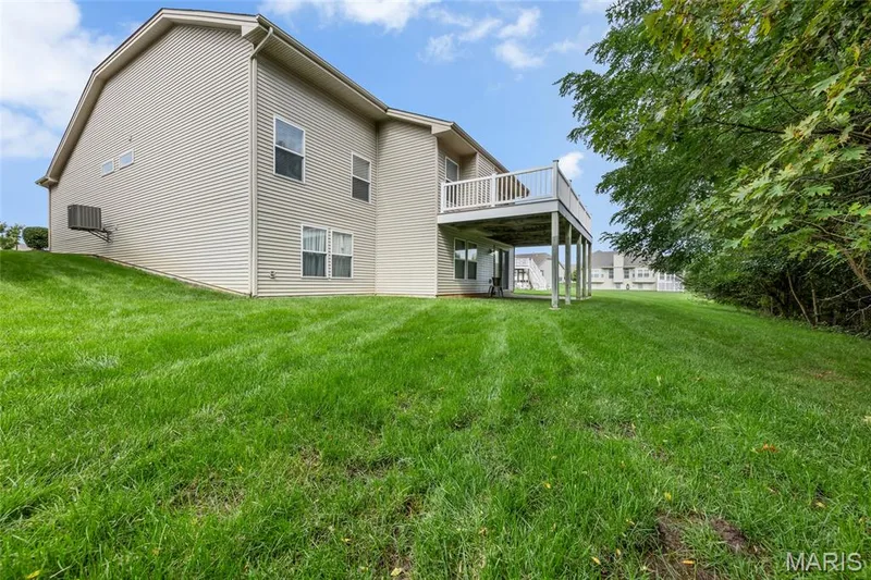 1216 Emerald Gardens Drive, St Peters, MO 63376 — listing photo 33 of 36