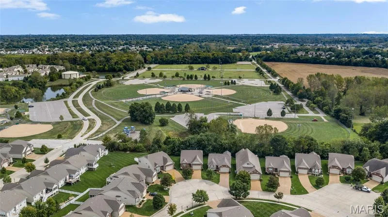 1216 Emerald Gardens Drive, St Peters, MO 63376 — listing photo 35 of 36