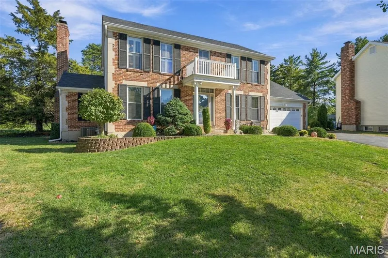 2106 Bow Tree Court, Chesterfield, MO 63005 — listing photo 2 of 68