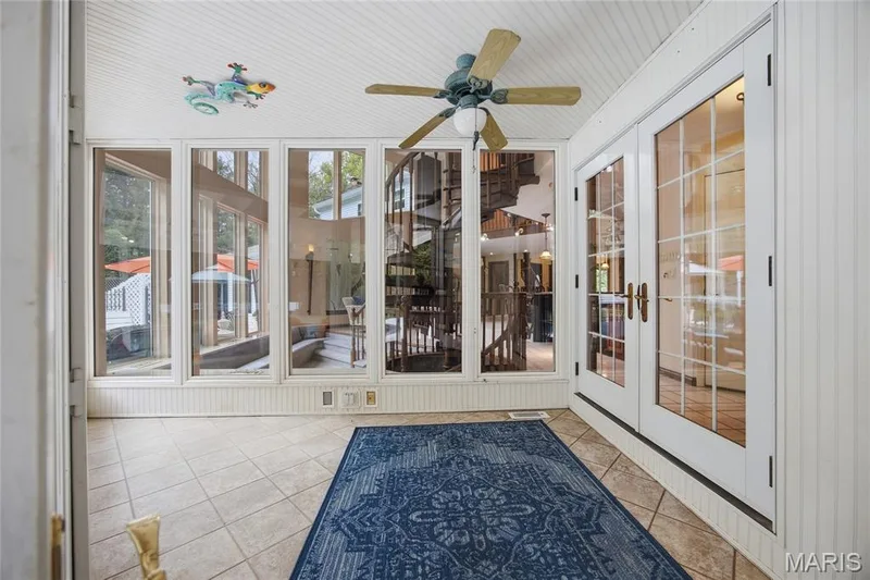 Dry room between the patio and kitchen — 76 River Valley Drive, Chesterfield, MO 63017