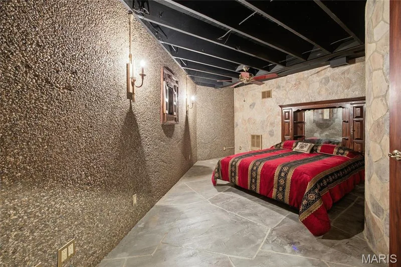 Guest sleeping space in the lower level — 76 River Valley Drive, Chesterfield, MO 63017