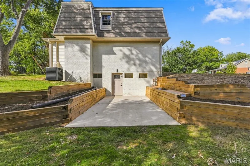 Side walk out finished lower level and private patio — 621 Claymont Estates Drive, Chesterfield, MO 63017