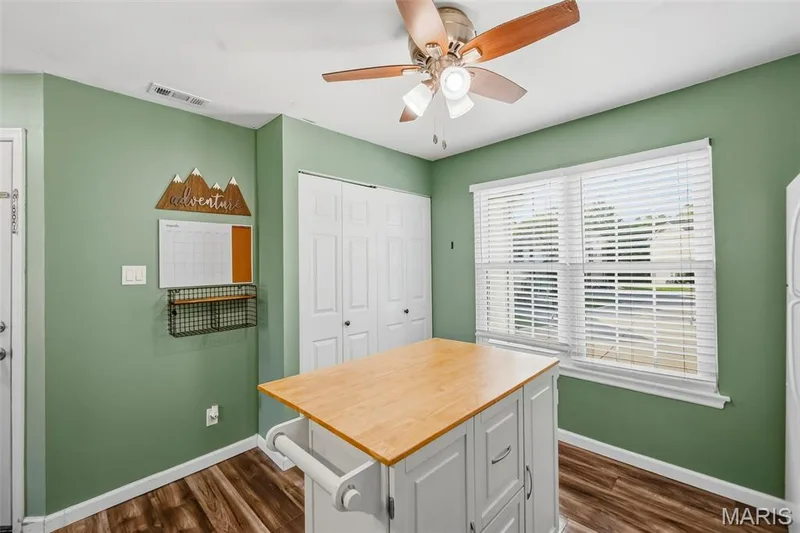 678 Sugar Trail Court #5, St Peters, MO 63376 — listing photo 7 of 23