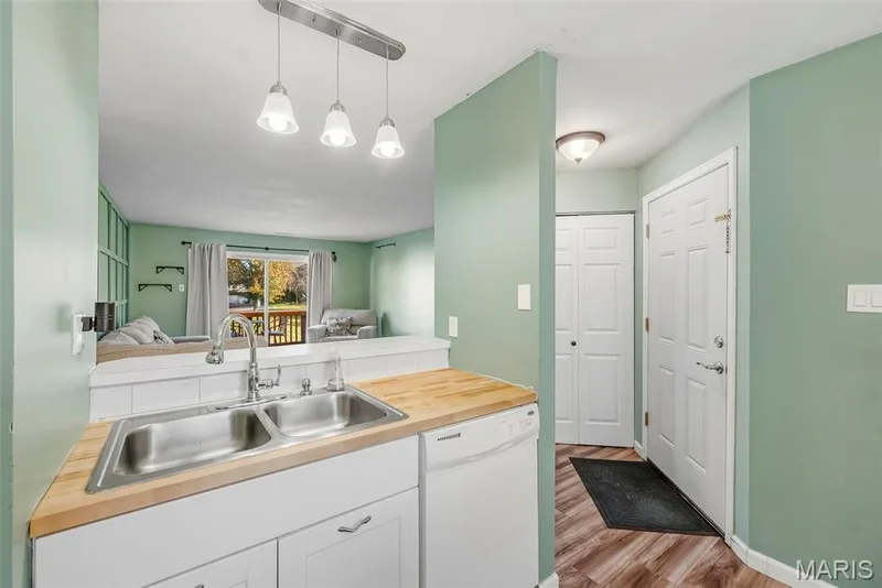 678 Sugar Trail Court #5, St Peters, MO 63376 — listing photo 9 of 23