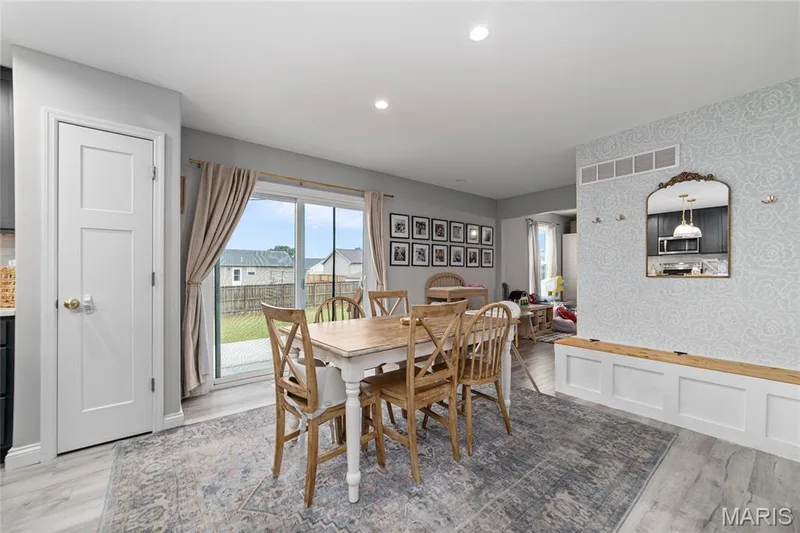 315 Katie Lynn Drive, Wentzville, MO 63385 — listing photo 7 of 25