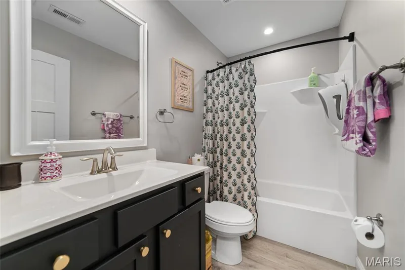 315 Katie Lynn Drive, Wentzville, MO 63385 — listing photo 18 of 25