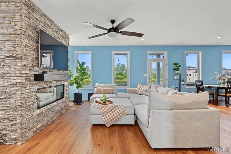 130 Suntan Way, St Charles, MO 63301 — listing photo 14 of 59