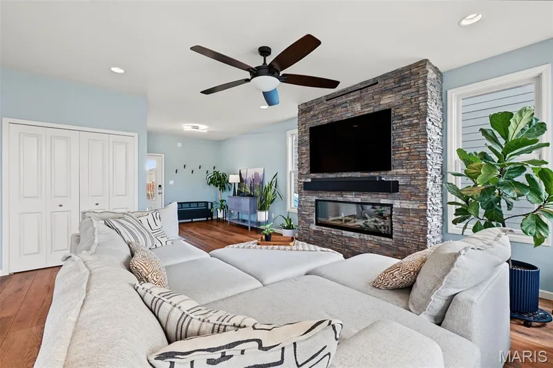 130 Suntan Way, St Charles, MO 63301 — listing photo 18 of 59
