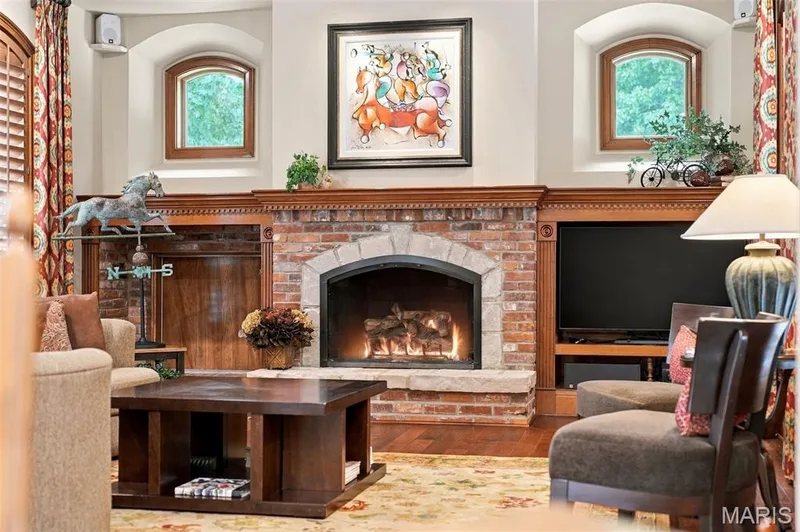 17712 Sugarberry Court, Chesterfield, MO 63005 — listing photo 25 of 98