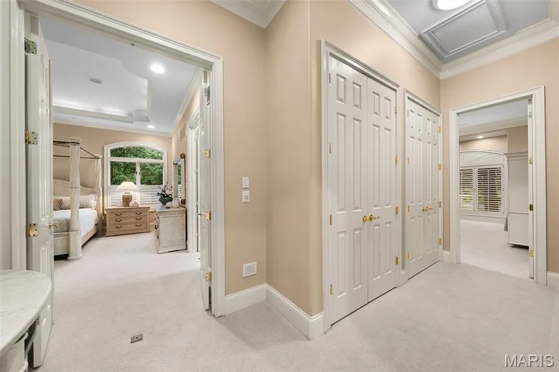 2nd en-suite main floor — 17712 Sugarberry Court, Chesterfield, MO 63005