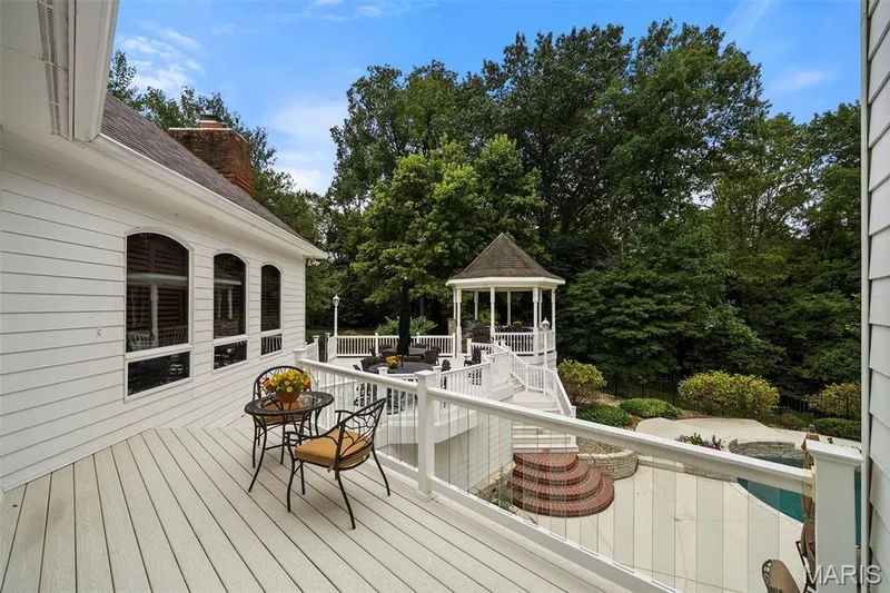 17712 Sugarberry Court, Chesterfield, MO 63005 — listing photo 78 of 98
