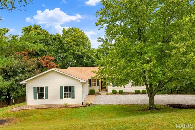 779 Schluersburg Road, Augusta, MO 63332 — listing photo 3 of 75