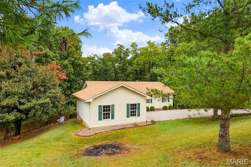 779 Schluersburg Road, Augusta, MO 63332 — listing photo 4 of 75