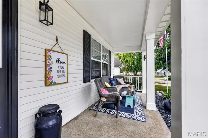 2750 Red Cedar Parc Drive, O'Fallon, MO 63368 — listing photo 3 of 58