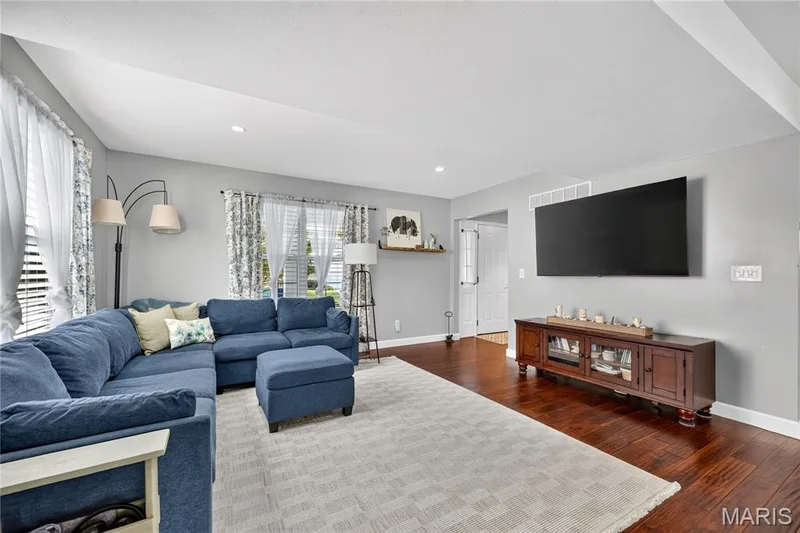 2750 Red Cedar Parc Drive, O'Fallon, MO 63368 — listing photo 10 of 58