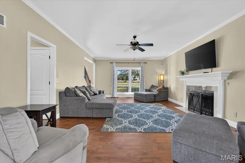 2265 Mette Road, Wentzville, MO 63385 — listing photo 7 of 61