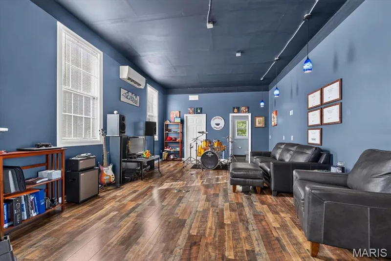 Finished office/flex space in the detached garage! — 2265 Mette Road, Wentzville, MO 63385