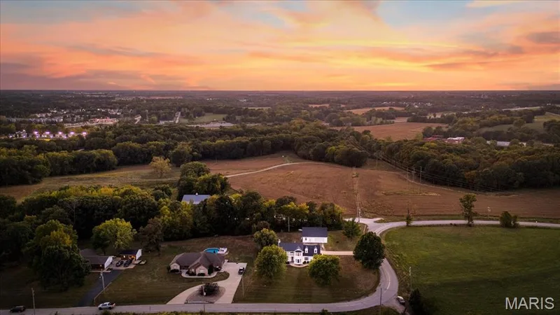 Situated on a peaceful 1-acre lot! — 2265 Mette Road, Wentzville, MO 63385