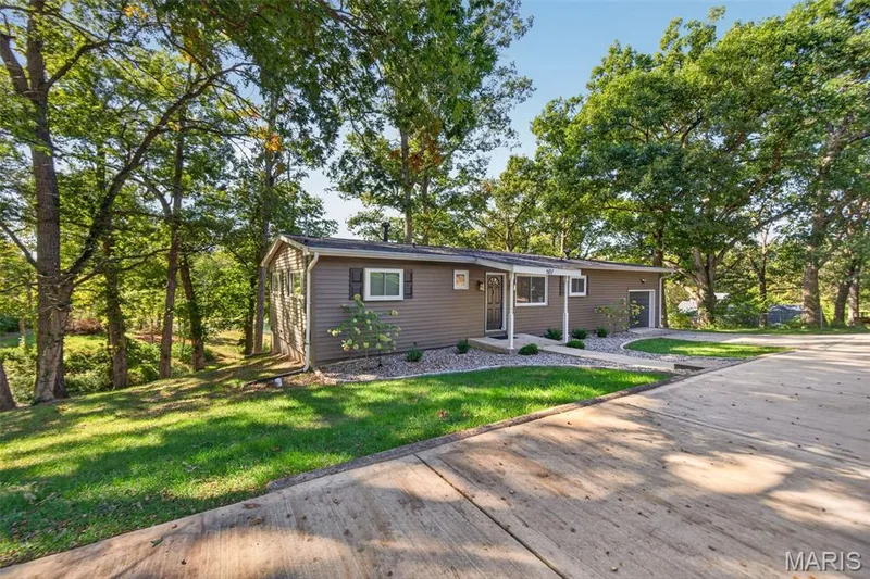 507 Charlotte Place, O'Fallon, MO 63366 — listing photo 6 of 61