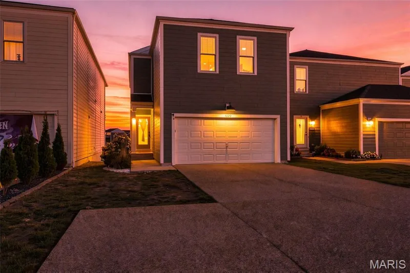 1020 Dyess Way, St Charles, MO 63301 — listing photo 7 of 79