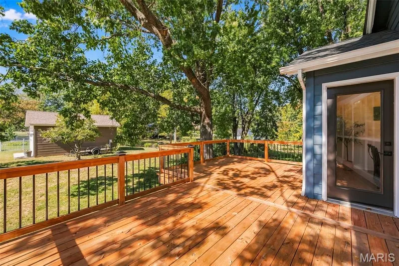 925 Ampere Place, Lake St. Louis, MO 63367 — listing photo 7 of 27