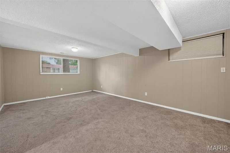 1129 Yorktown Drive, St Charles, MO 63303 — listing photo 32 of 42