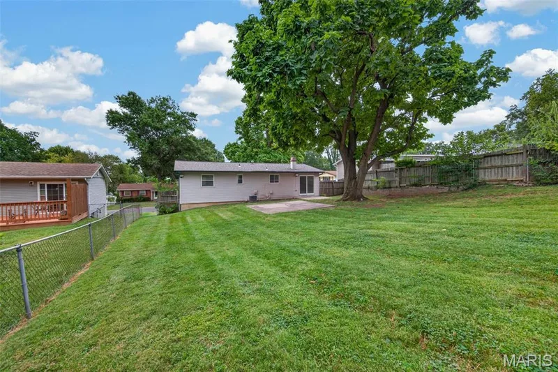 1129 Yorktown Drive, St Charles, MO 63303 — listing photo 36 of 42
