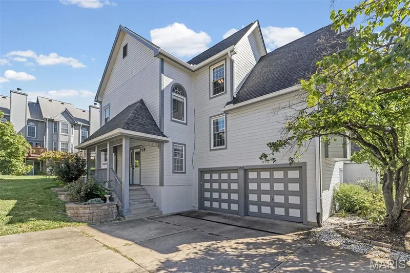 898 Westerfield Drive #1, Weldon Spring, MO 63304 — listing photo 2 of 34
