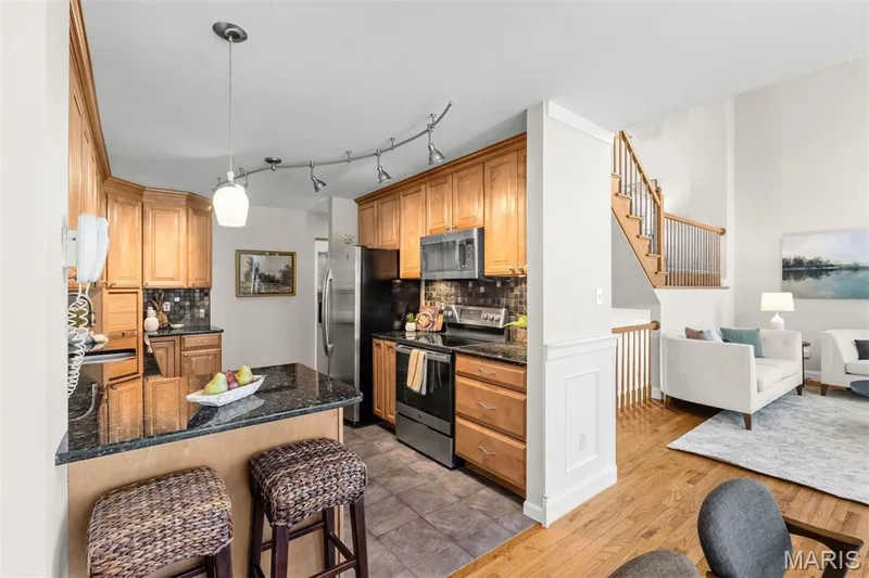 898 Westerfield Drive #1, Weldon Spring, MO 63304 — listing photo 9 of 34