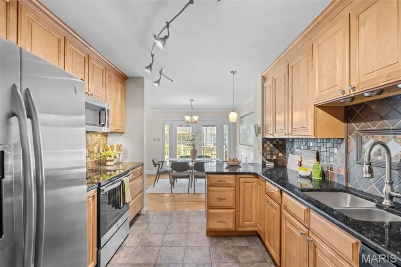 898 Westerfield Drive #1, Weldon Spring, MO 63304 — listing photo 10 of 34