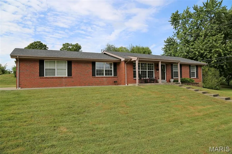 3001 W Adams, St Charles, MO — listing photo 1