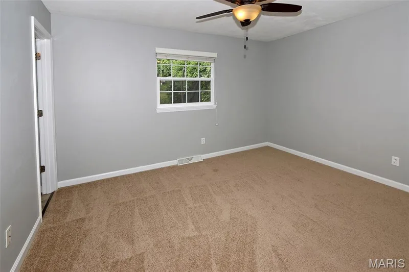 3001 W Adams, St Charles, MO 63301 — listing photo 15 of 32