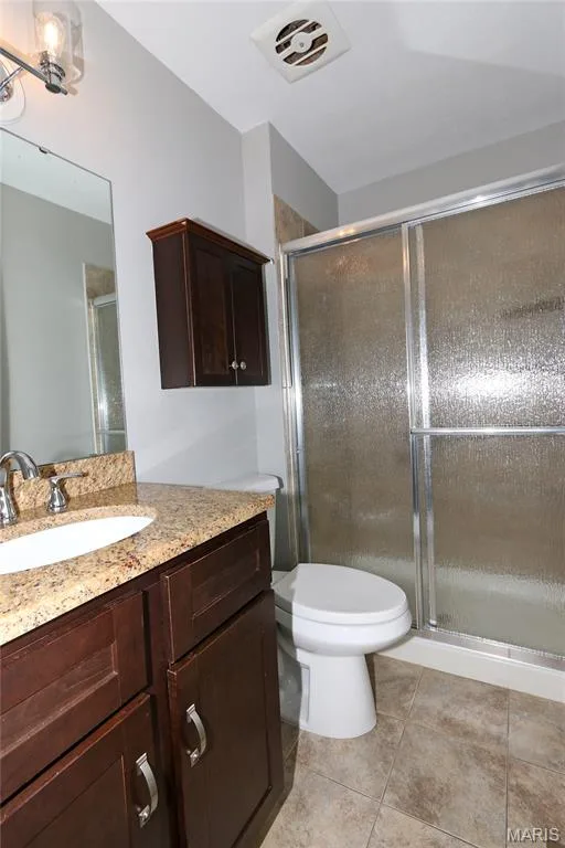 3001 W Adams, St Charles, MO 63301 — listing photo 17 of 32