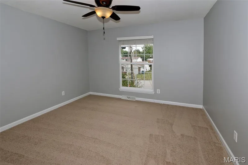 3001 W Adams, St Charles, MO 63301 — listing photo 18 of 32