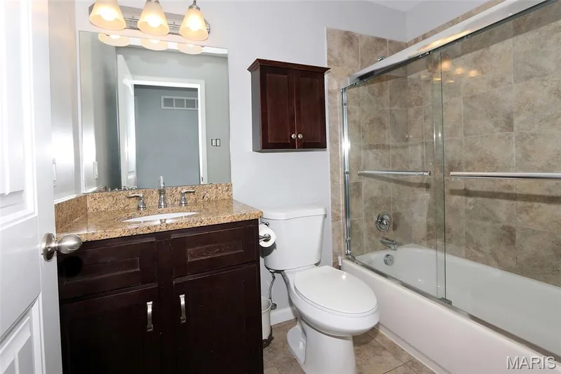 3001 W Adams, St Charles, MO 63301 — listing photo 20 of 32