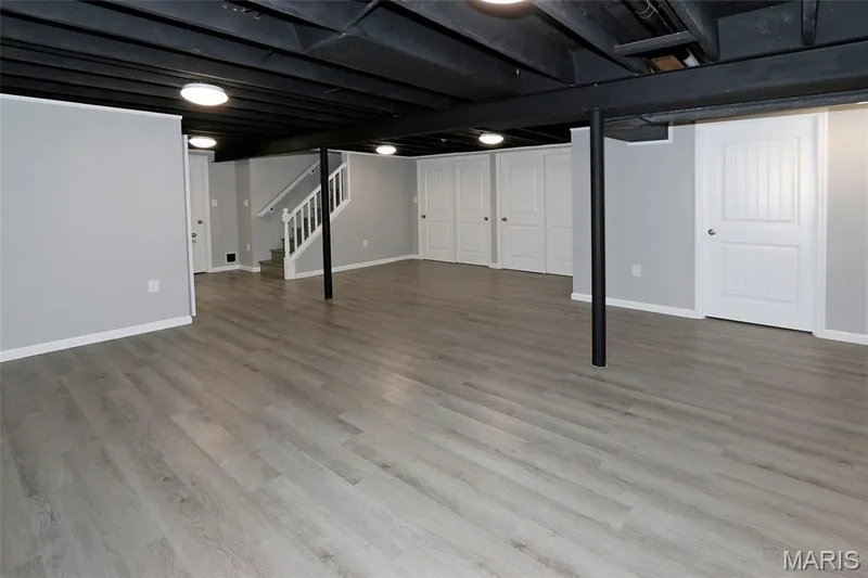 3001 W Adams, St Charles, MO 63301 — listing photo 22 of 32
