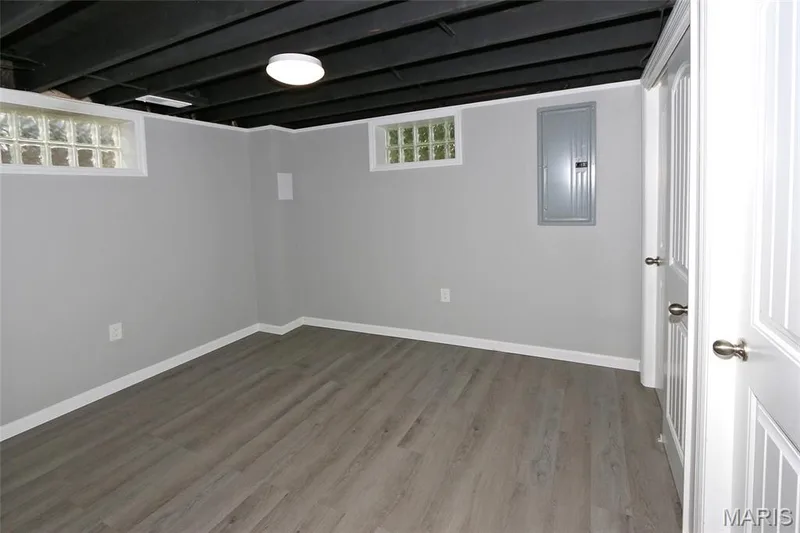 3001 W Adams, St Charles, MO 63301 — listing photo 27 of 32
