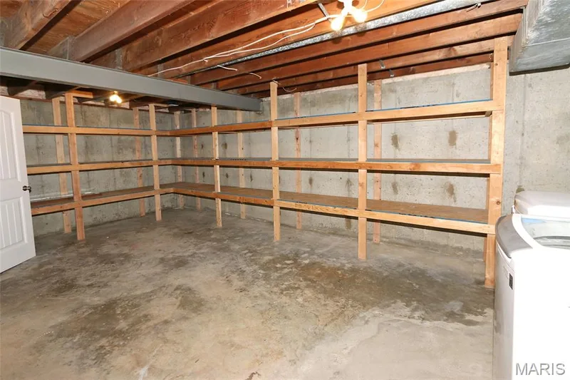 3001 W Adams, St Charles, MO 63301 — listing photo 29 of 32