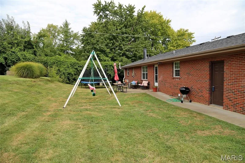 3001 W Adams, St Charles, MO 63301 — listing photo 31 of 32