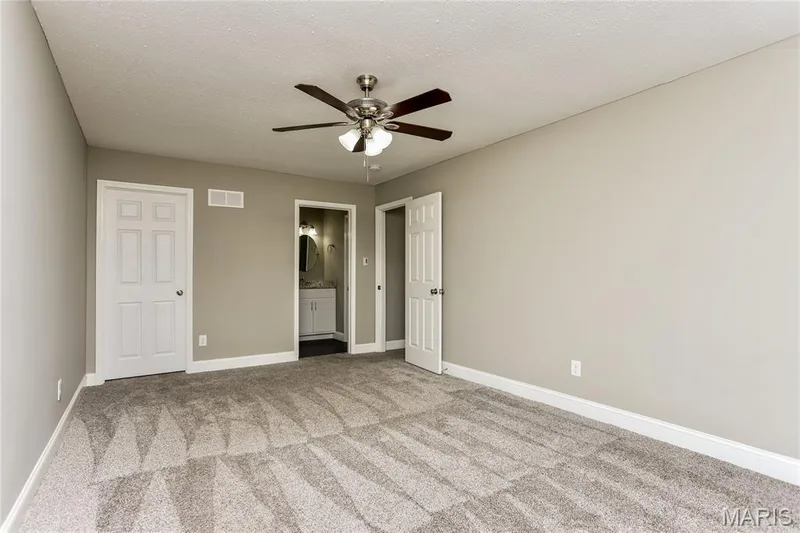 710 Westbridge Drive, St Peters, MO 63376 — listing photo 7 of 15