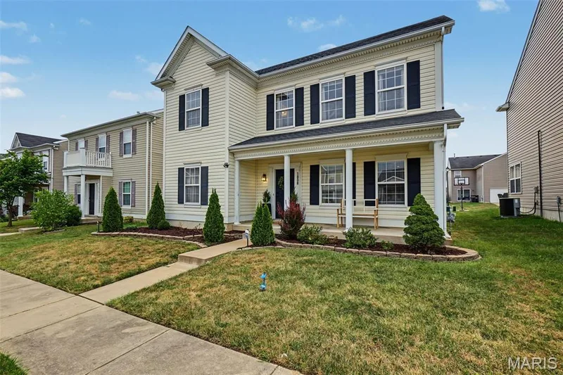 1008 Glengarry Drive, Wentzville, MO 63385 — listing photo 10 of 35