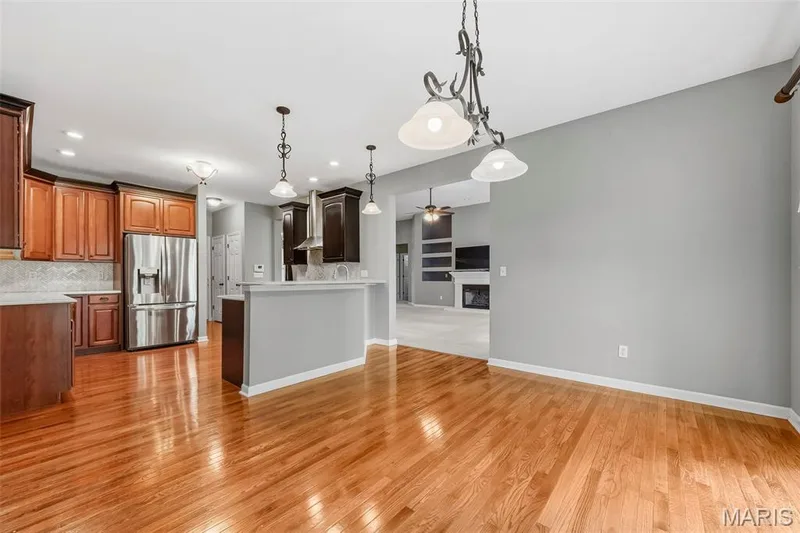 1817 Majestic Oaks Drive, Wentzville, MO 63385 — listing photo 13 of 38