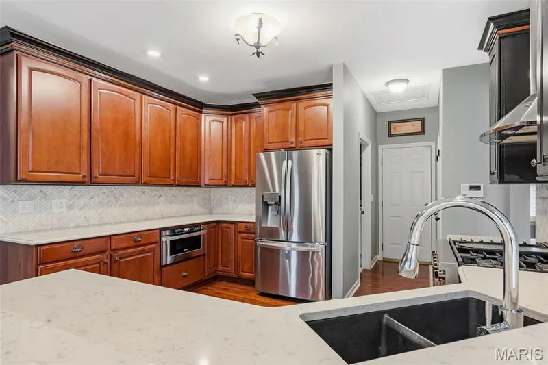 1817 Majestic Oaks Drive, Wentzville, MO 63385 — listing photo 15 of 38