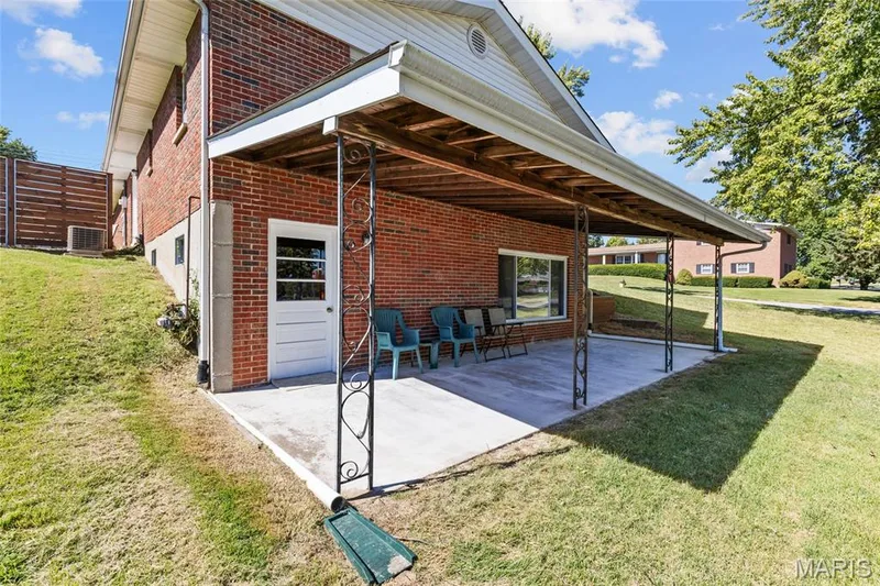 3026 Mamelles Drive, St Charles, MO 63301 — listing photo 18 of 20