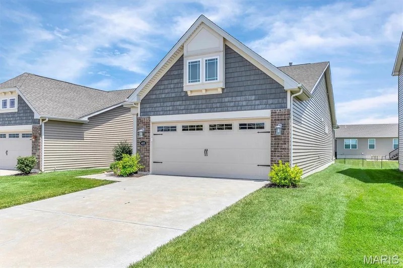 405 Copperfield Court, St Charles, MO 63301 — listing photo 4 of 55