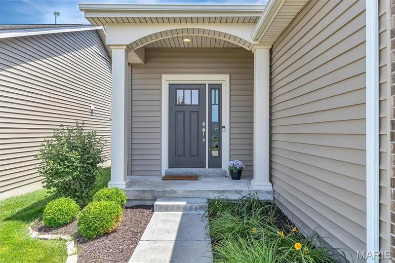 405 Copperfield Court, St Charles, MO 63301 — listing photo 5 of 55