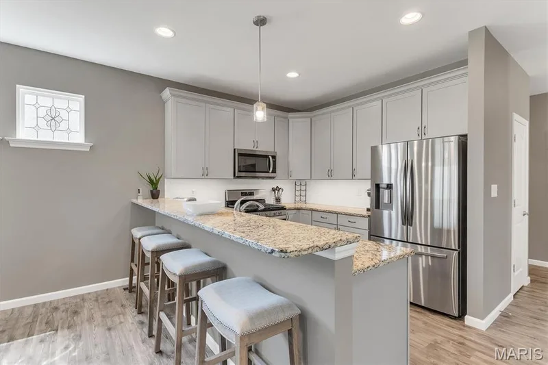 405 Copperfield Court, St Charles, MO 63301 — listing photo 10 of 55