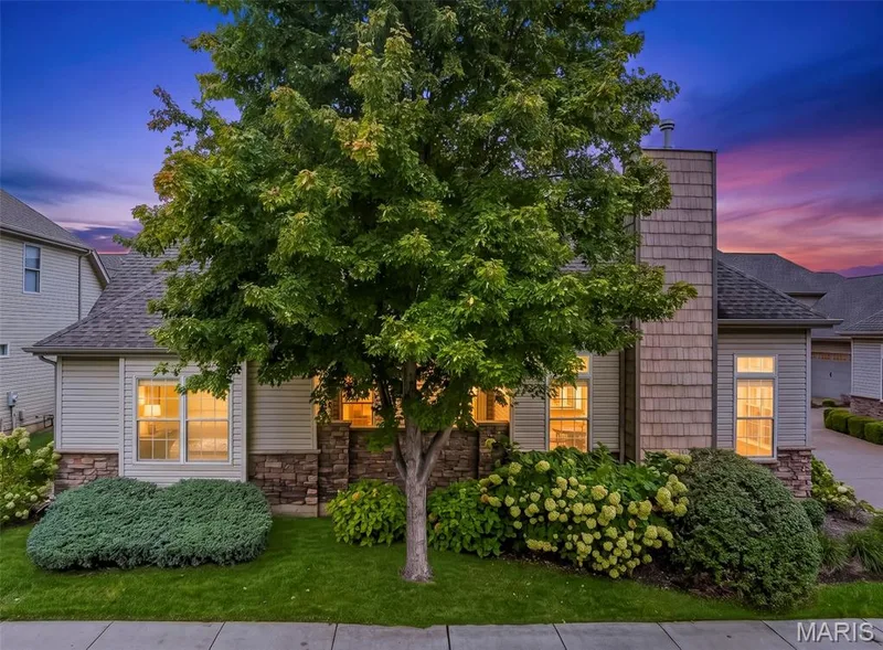 1264 Harmony Lake Drive, Cottleville, MO 63376 — listing photo 3 of 76